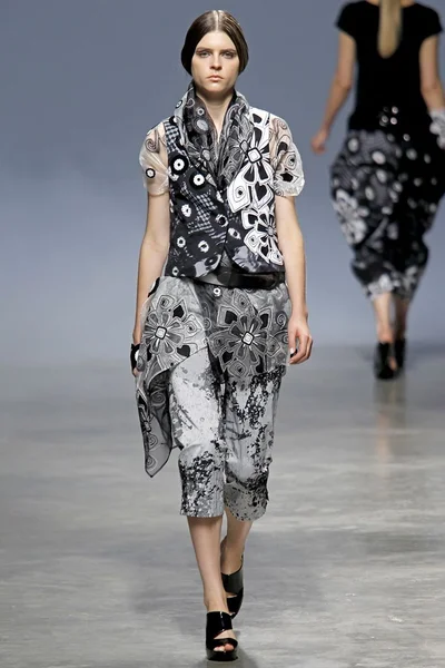 Look 36